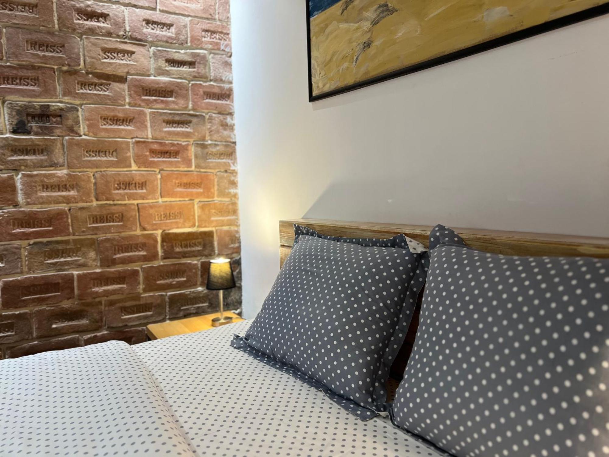 Loft-Style Apt On Virmenska Str Львов Экстерьер фото
