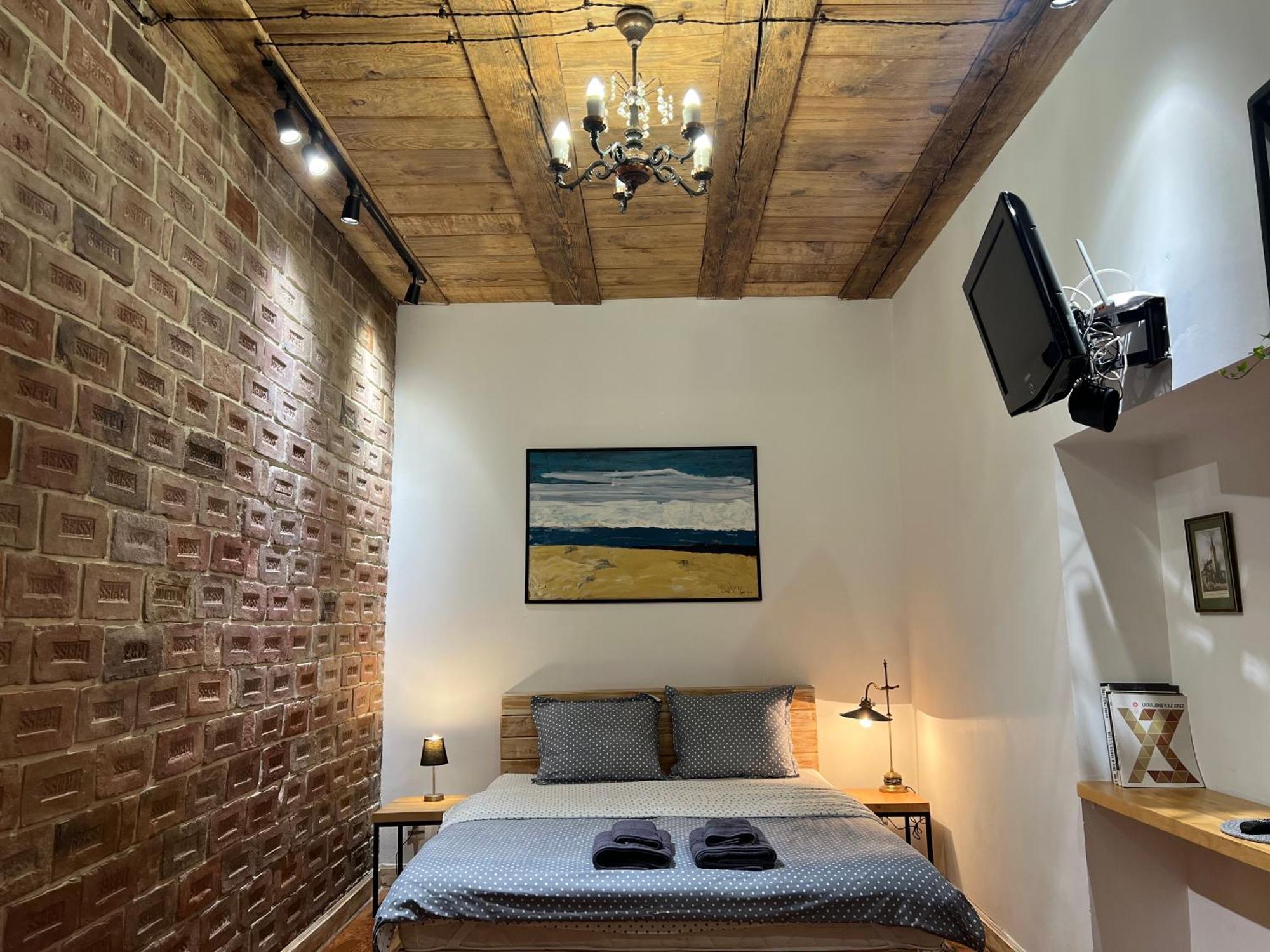 Loft-Style Apt On Virmenska Str Львов Экстерьер фото