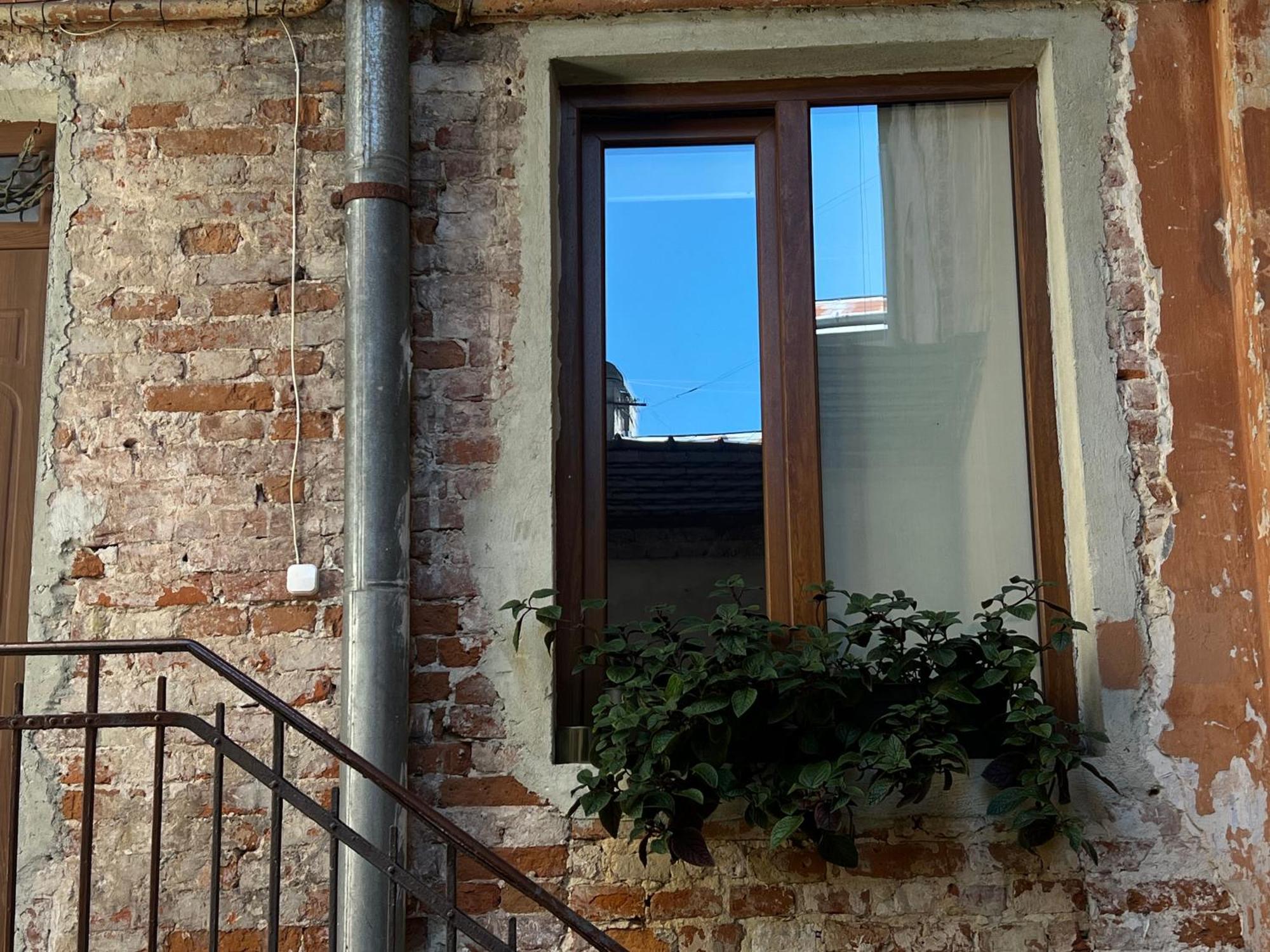 Loft-Style Apt On Virmenska Str Львов Экстерьер фото