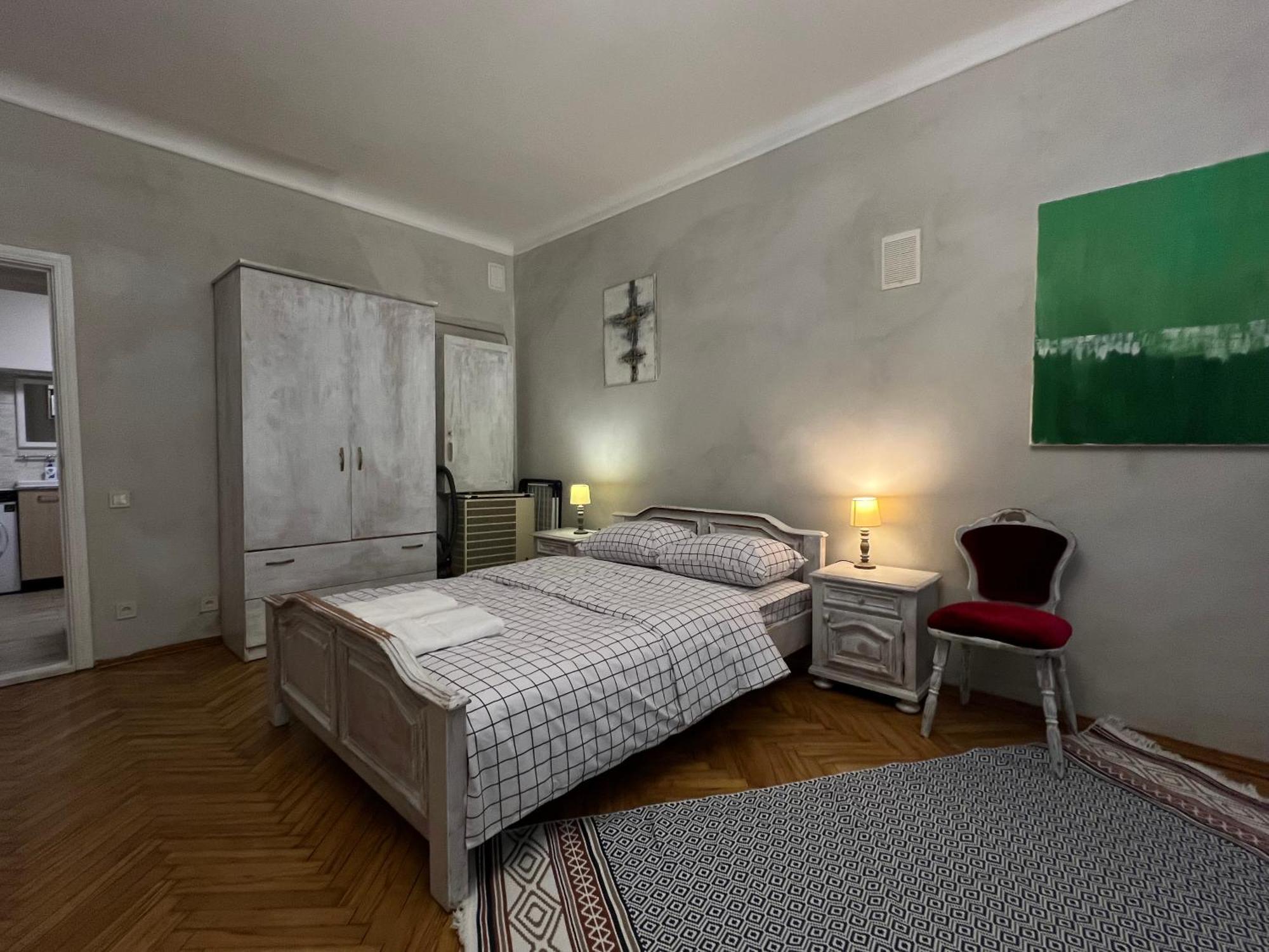 Loft-Style Apt On Virmenska Str Львов Экстерьер фото