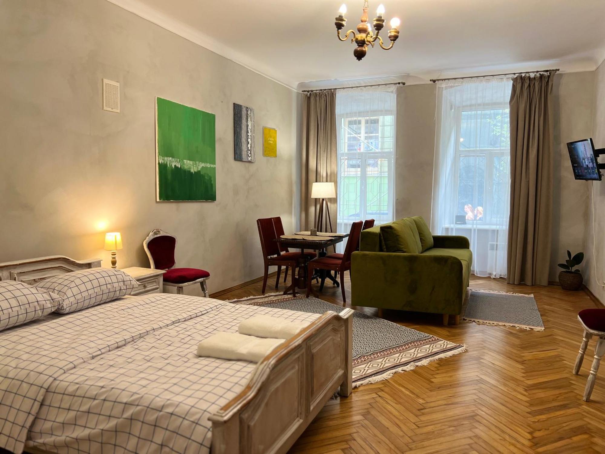 Loft-Style Apt On Virmenska Str Львов Экстерьер фото