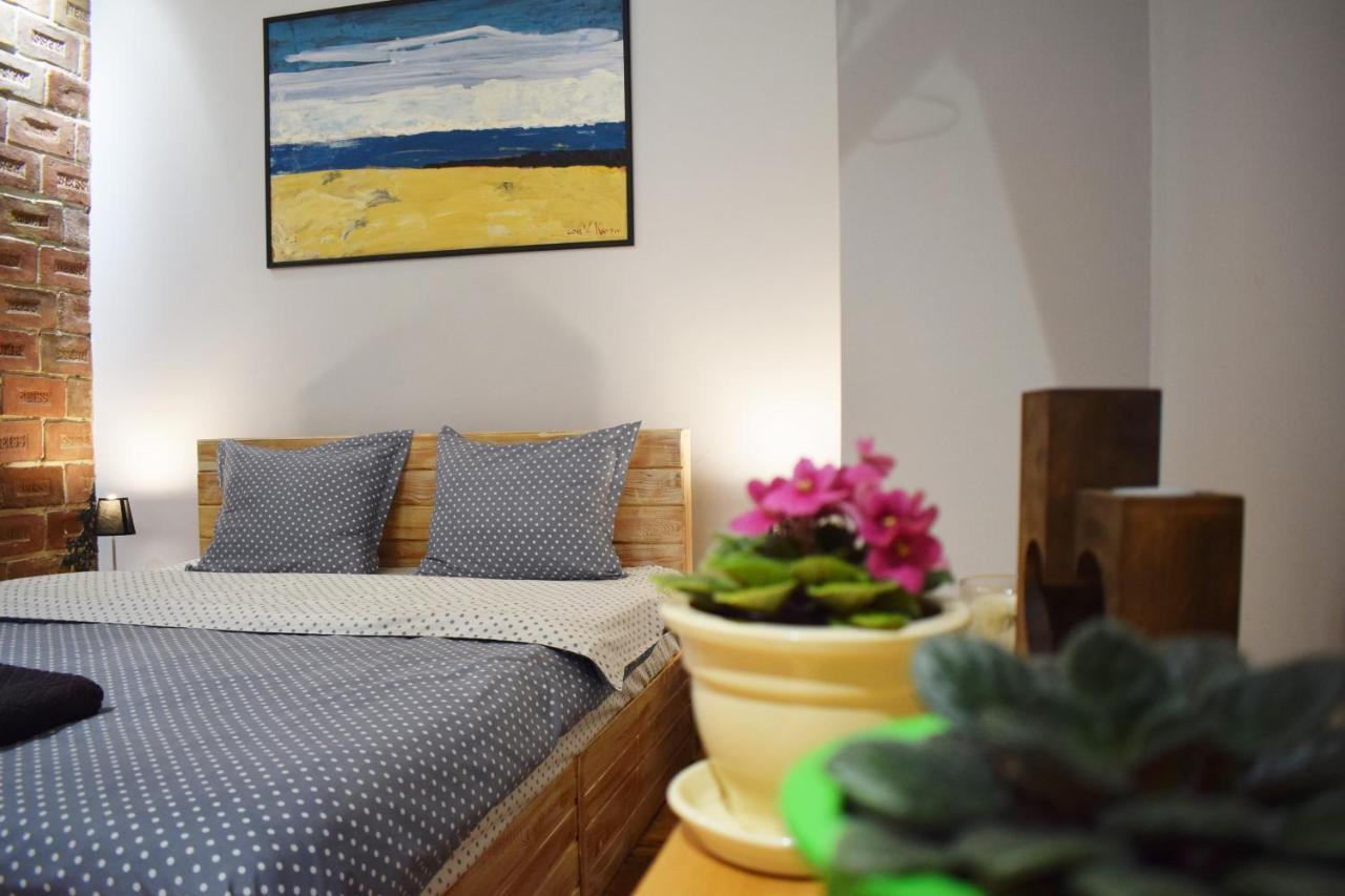 Loft-Style Apt On Virmenska Str Львов Экстерьер фото